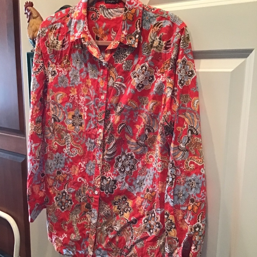 J McLaughlin M size luxury print red shirt